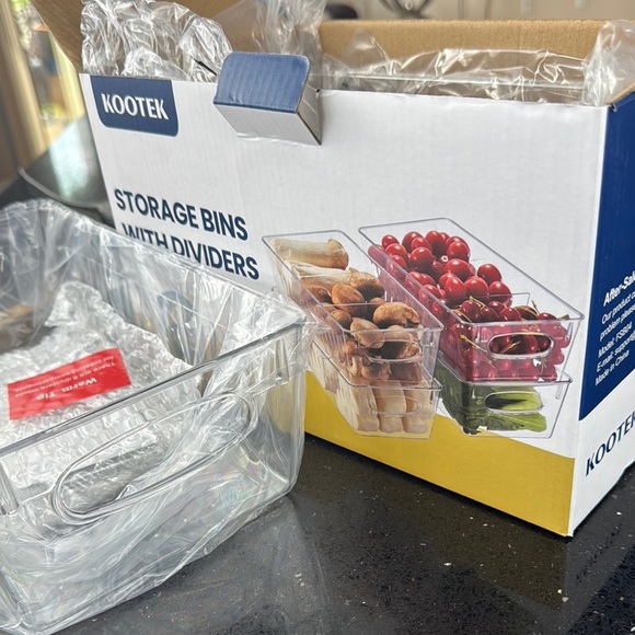 Clear Storage Bins with Dividers - 4 PCS - Picture 4 of 7